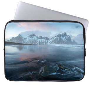 Förbluffa lätt i island Stokksnes, Vestrahorn Laptop Fodral