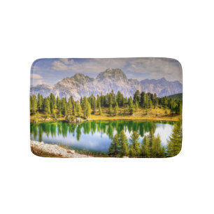 Förbluffande scenvy över Dolomitbergens Italien Badrumsmatta