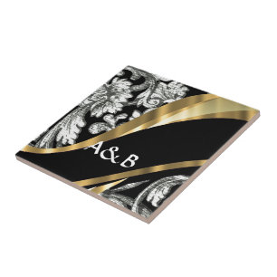 Förbränning av svart och vit blommigt kakelplatta