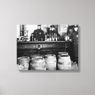 Förbud - Speakeasy Police Raid Bootlegger - M Canvastryck