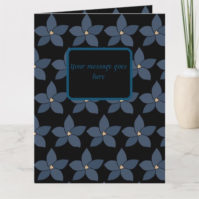 Fördomsfulla blå blommor på svart vin gratulations kort (Framsida)