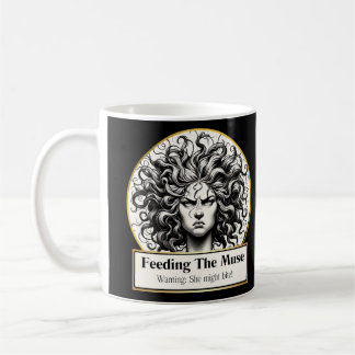 Före kaffe: Grumpy Muse Chronicles Kaffemugg