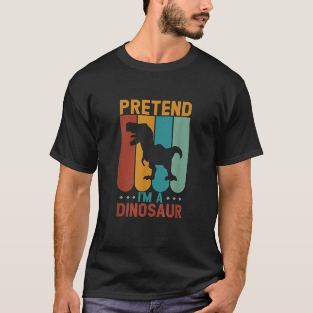 Föredra i m en dinosaur-halloween t shirt (Framsida)