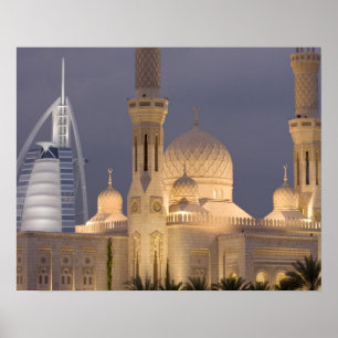 Förenade Arabemiraten, Dubai. Moské på kvällen med Poster
