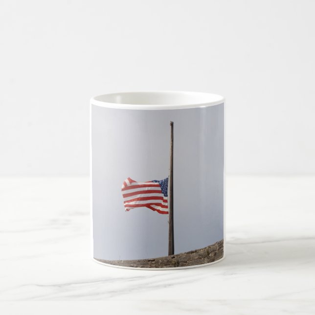 Förenade Stater Flagga vid halv mast (USA) Kaffemugg (Center)