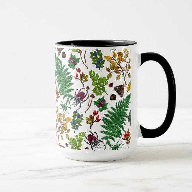 Forest berries, leaves and bugs on white mugg (Höger)