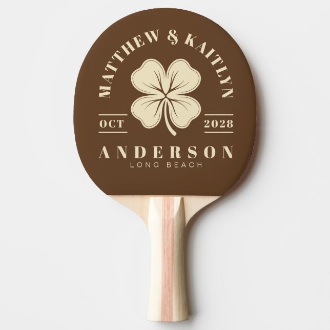Forest Brown Irish Lucky Clover Wedding Crest Pingisracket (Framsidan)