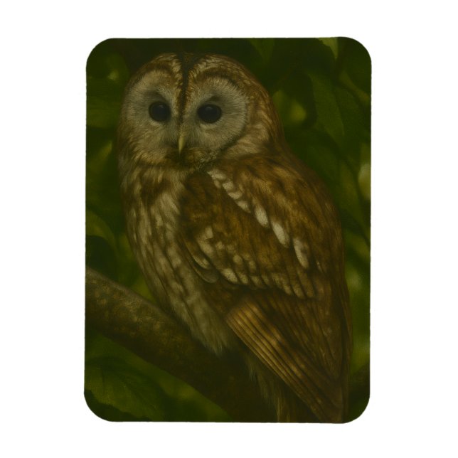 Forest Sentinel - Tawny Uggla Wildlife Art Magnet (Vertikal)