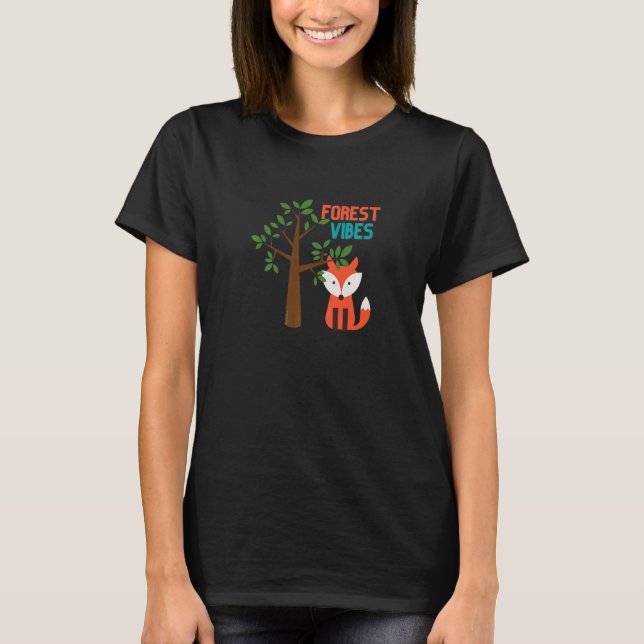 Forest Vibes Cute Fox and Tree Design for Nature L T Shirt (Framsida)