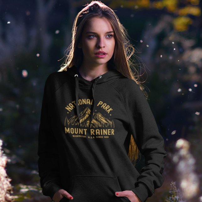 Forested View at Mount Rainier Park T Shirt (Skapare uppladdad)