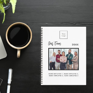 Företagets fototeammedlemmars namn vita anteckningsbok