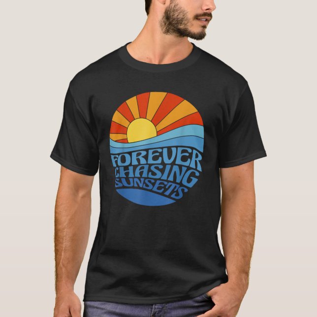 Forever Chasing Sunset Retro Sunset Beach, sommar T Shirt (Framsida)