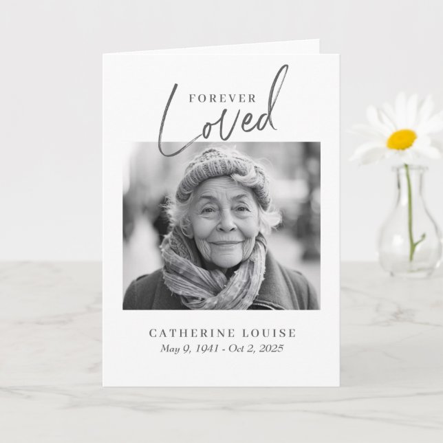 Forever Loved Script Firande Av Livets Minneshögti Kort (Liten växt)