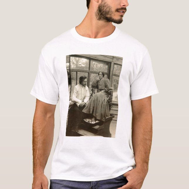Författare Leonid Andreyev med hans fru T Shirt (Framsida)