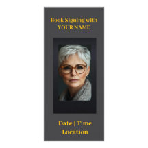 Författare som undertecknar marknadsföringskortet