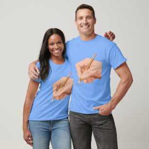 Författarhand med penn-grafisk t-shirt