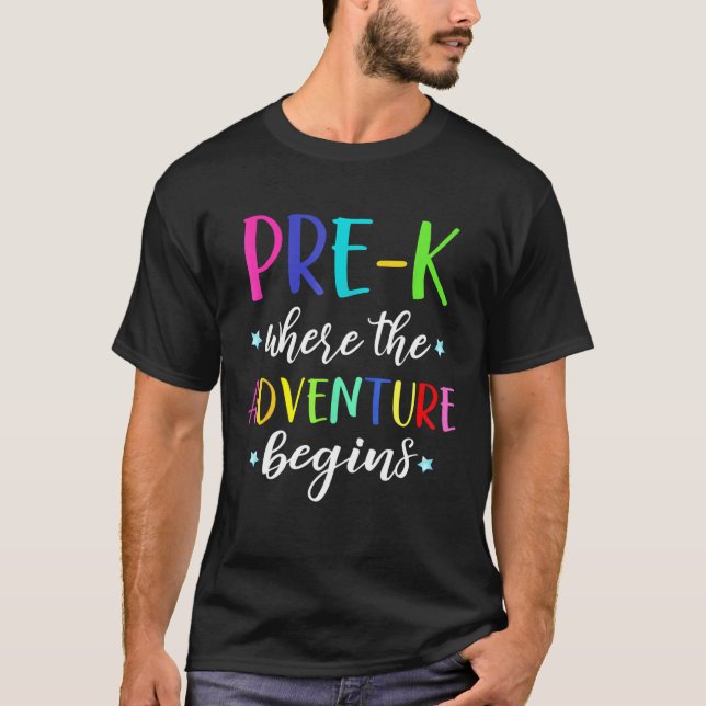 Förgrundslärare i Äventyr påbörjar förskoledagen T Shirt (Framsida)