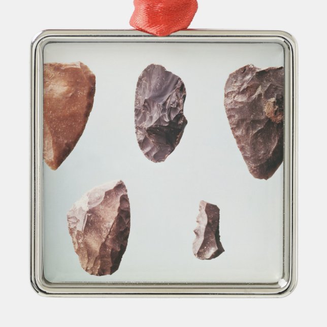 Förhistoriskt stenverktyg, från Grotte de Julgransprydnad Metall (Framsidan)