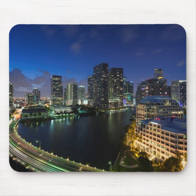 Förhöjd stadssilhuett från Brickell Key Musmatta (Framsidan)