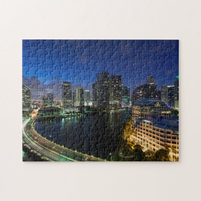 Förhöjd stadssilhuett från Brickell Key Pussel (Horisontell)