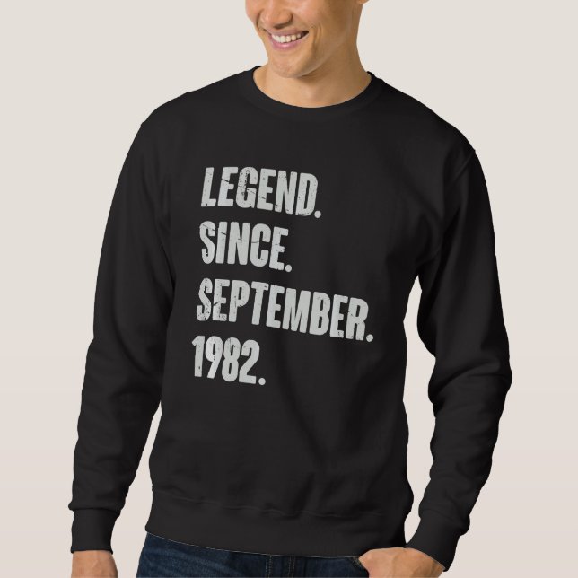Förklaring sedan september 1982 40 år gammal 40:e  lång ärmad tröja (Framsida)