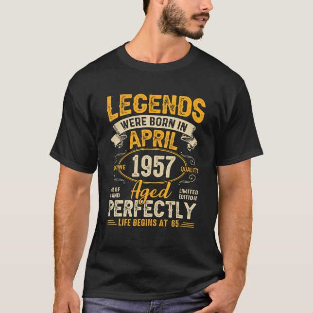 Förklaringar föddes i april 1957 65e födelsedag t shirt (Framsida)