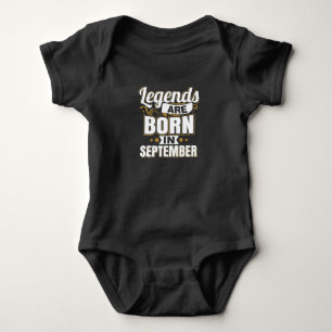 Förklaringar föds upp i september t shirt