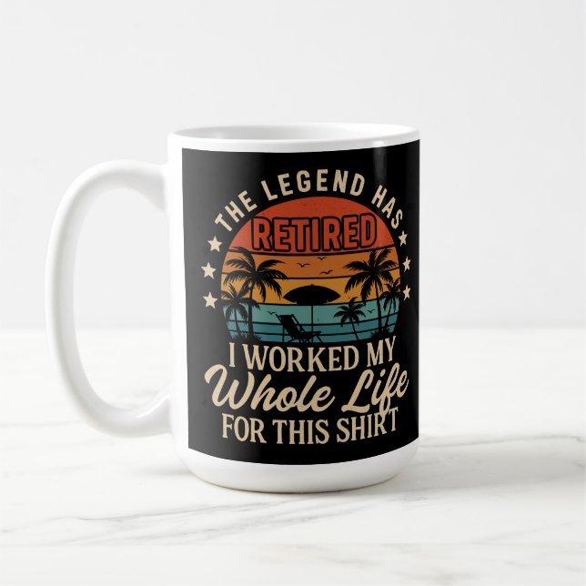 Förklaringen har slitat tillbaka sin retro-design kaffemugg (Vänster)