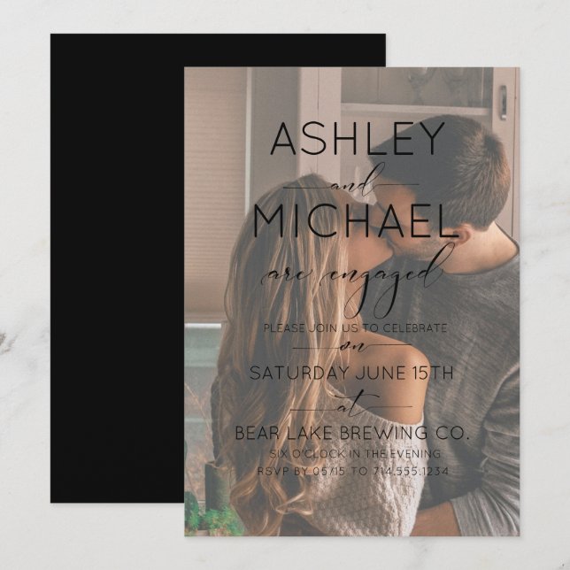 Förlovningen Vellum Overlay Black Photo Calligraph Inbjudningar (Fram/baksida)