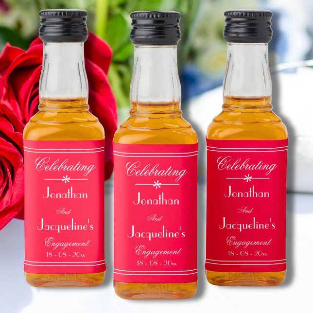 Förlovningsfest Favoritskript Elegant Red Mini Spritflaskor Etikett (For a Perfect Engagement Party - Elegant Script Cute Red Mini Liquor Bottle Labels.)