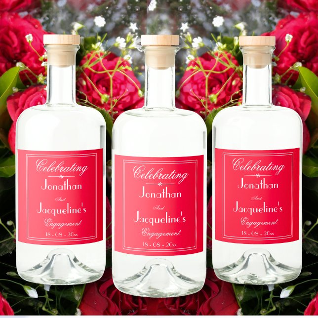 Förlovningsfest Romantic Red Custom Names Chic Spritflaskor Etikett (Celebrating an Engagement? Romantic Red Custom Names Chic Liquor Bottle Labels will make it special.)