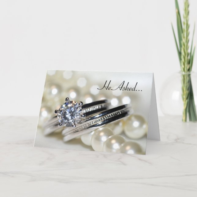 Förlovningsmeddelande med ringar och vita pärlor meddelande (Framsida)