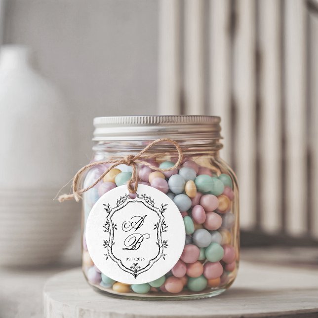 Formal Black & White Floral Monogram Crest Wedding Gåvor Etiketter (Skapare uppladdad)