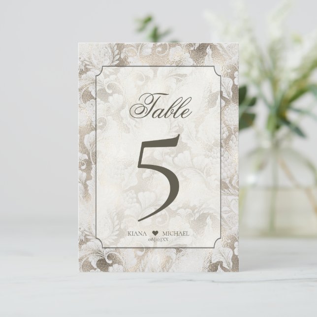 Formal Paisley Bordsnummer Champagne ID767 (Stående Fram)