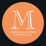 Formell favoritetikett för monogrambröllop runt klistermärke<br><div class="desc">Annan färg tillgänglig i vår butik!</div>