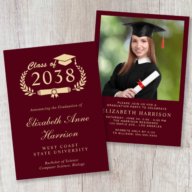 Formellt guldskript burgunderfärgat examensfirande inbjudningar (Formal Photo Gold Script Burgundy Graduation Party Invitation)