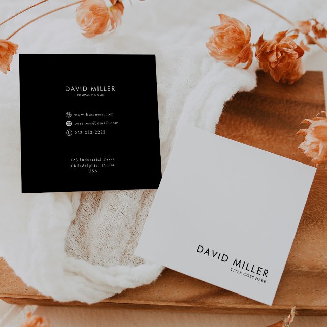 Formellt minimalistiskt svartvitt-Affärskort Fyrkantigt Visitkort (Skapare uppladdad)