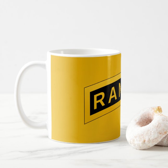 Formgivning av militära symboler för arméns SKOGSV Kaffemugg (Med munk)