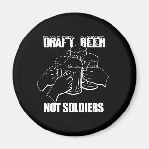FORMULERA ÖL. INTE SOLDIERS. MAGNET