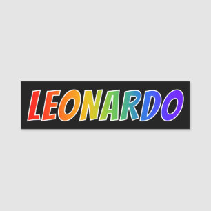 Förnamn "LEONARDO": Rolig regnbågefärgläggning Namnbricka