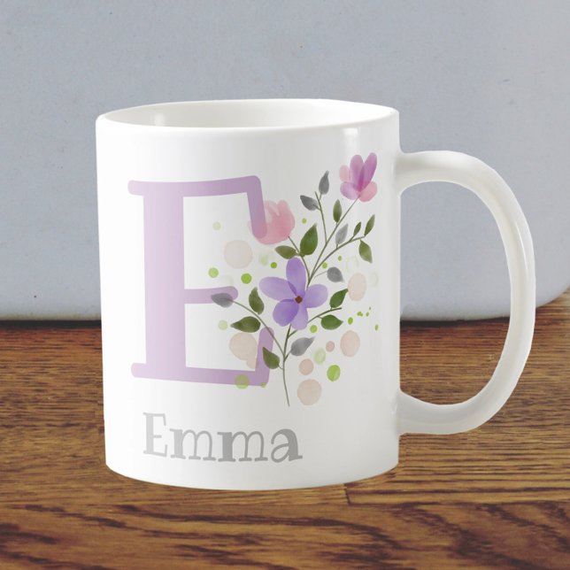 Förnamnsinitial och namn Emma med blommor Kaffemugg (Skapare uppladdad)