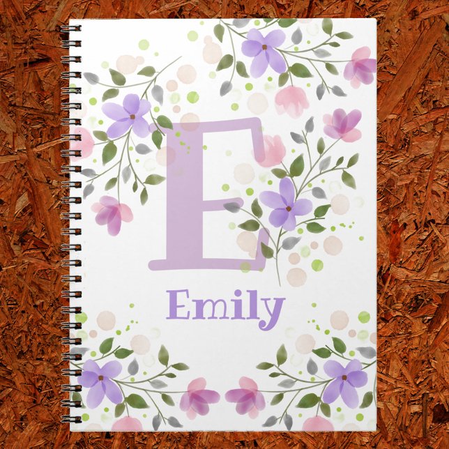 Förnamnsinitial Plus Namn Emily med blommor Anteckningsbok (Skapare uppladdad)
