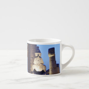 Forntida Egypten farao Ramses jättestatue Karnak Espressomugg