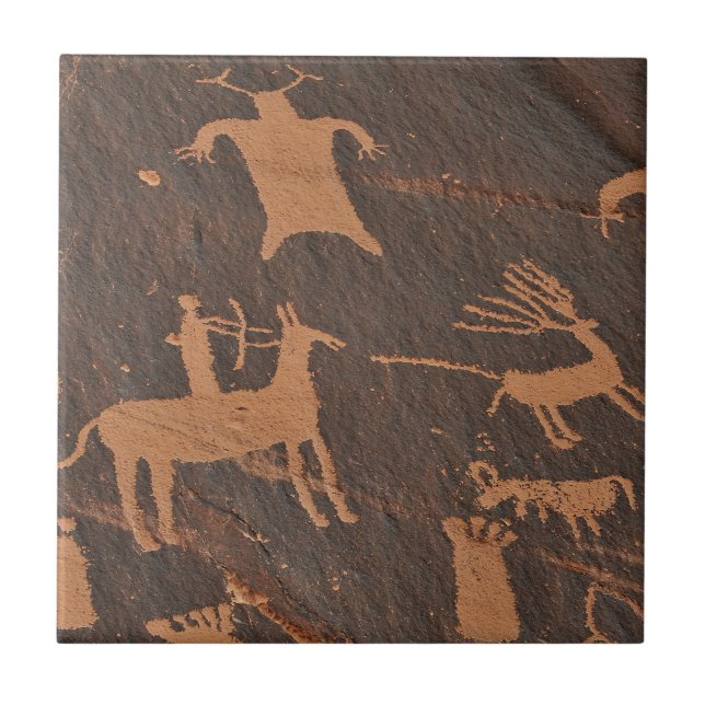Forntida Newspaper Rock Petroglyfer Infödda Amerik Kakelplatta (Framsidan)