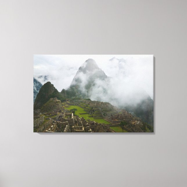 Forntida ruiner av Machu Picchu med Anderna Canvastryck (Framsida)