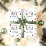 Förnybar Personlig och Bright allt färgstarkt Presentpapper<br><div class="desc">Personligens julklappar som är pappra i färgstark typografisk design, som du kan anpassa med ditt namn eller namn. "Om du vill ha ett Merry and Bright everthing [ditt namn]" skrivs ut med penselbokstäver och blått smalt skript. Det är dekorerat med Skandinaviskt stil doodle teckning med halvton, julgranar, snöflingor, guld-stjärnor och...</div>