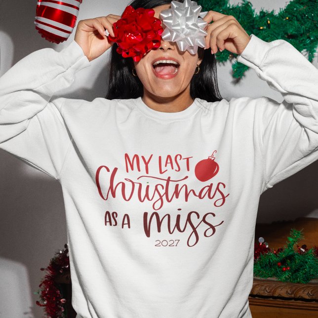 Förra jul som miss | Stollig Red Typography T Shirt (Skapare uppladdad)