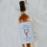 Förra samtalet om Kusten-partiet Bachelorette Vinflaska Etikett<br><div class="desc">Släng bruden på stranden med de söta vin-partimärkningarna. "Last Toast on the Kusten" visas i ett halvblått bokstäver,  med en illustration av en röd hummer som klumpar två champagnekoppsglas. Anpassa med brudens namn och destination.</div>