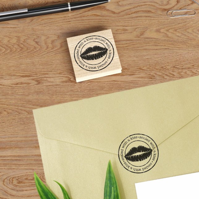 Förseglad med kyss 2" Rubber Frimärke Stämpel (Sealed with a kiss rubber stamp just for you)