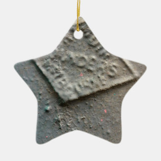 Förseglat -- Antik metalltillverkareskyddsremsa Julgransprydnad Keramik